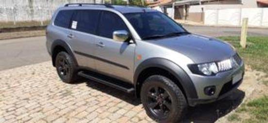 MITSUBISHI PAJERO DAKAR 3.2 HPE 4X4 7 LUGARES 16V TURBO INTERCOOLER DIESEL 4P AUTOMÁTICO MITSUBISHI PAJERO DAKAR 3.2 HPE 4X4 7 LUGARES 16V TURBO INTERCOOLER DIESEL 4P AUTOMÁTICO